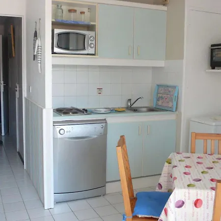 Le Lavandou, 2 Pieces, 4 Personnes - Fr-1-308-92